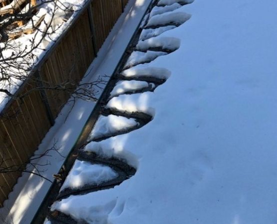 Ice Dams can quickly form on Calgary homes